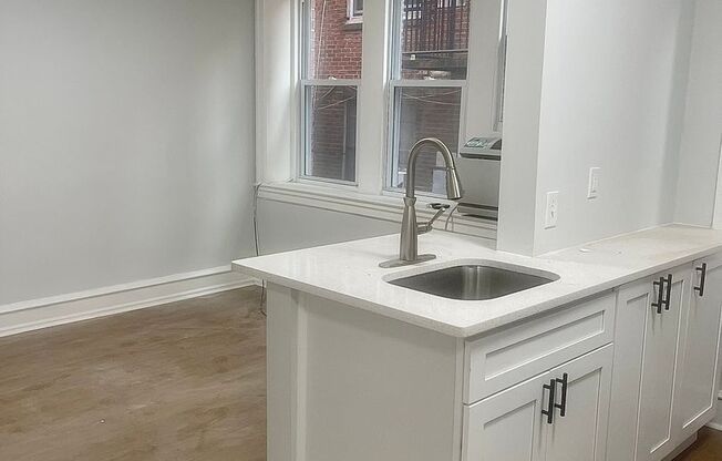 1 bed, 1 bath, 500 sqft, $1,350, Unit 104