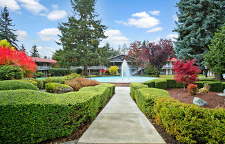 Welcome to Colonial Square Apartment Homes