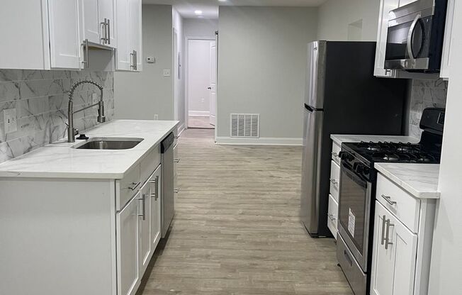 3 beds, 2.5 baths, 1,400 sqft, $1,995, Unit 4526-E37