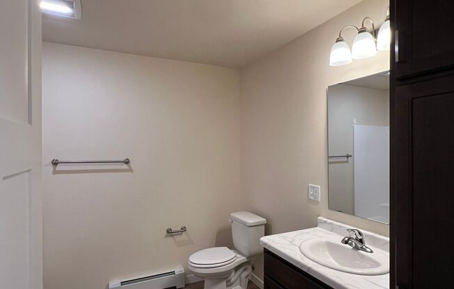 2 beds, 2 baths, 1,483 sqft, $1,675, Unit AT 709-33