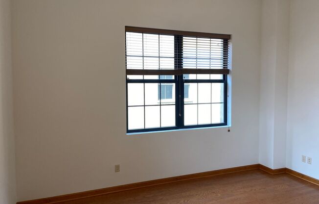Pine Street Lofts - Residential