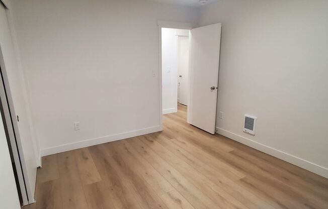 2 beds, 1 bath, 812 sqft, $3,050, Unit 101