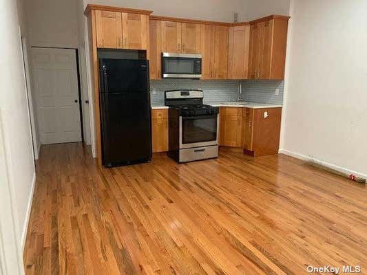 2 beds, 1 bath, $3,097