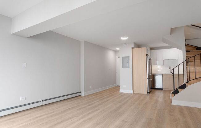 1 bed, 1.5 baths, 667 sqft, $2,400, Unit 6G