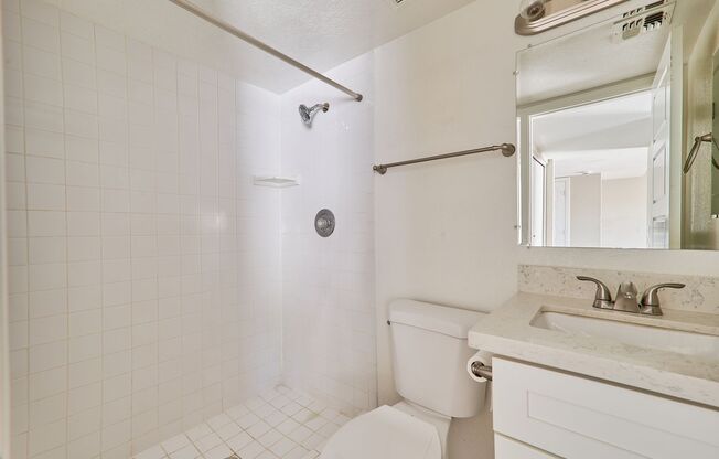 16741 E Westby - Glazer