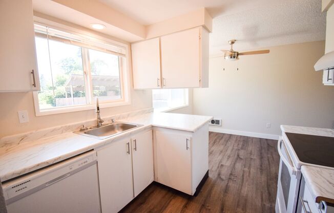 2BDRM Apartment!