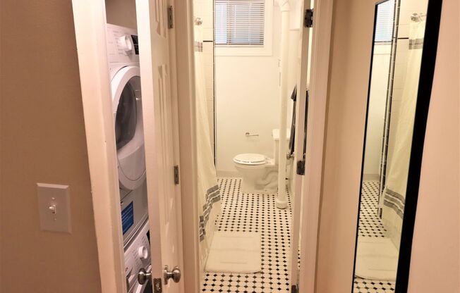 1 bed, 1 bath, $2,600