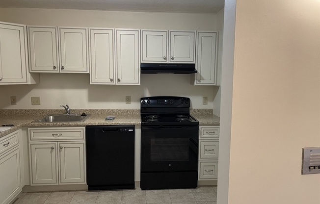 1 bed, 1 bath, 680 sqft, $2,100, Unit 205