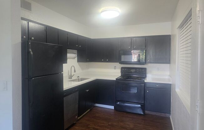 2 beds, 1 bath, 880 sqft, $1,125, Unit 314