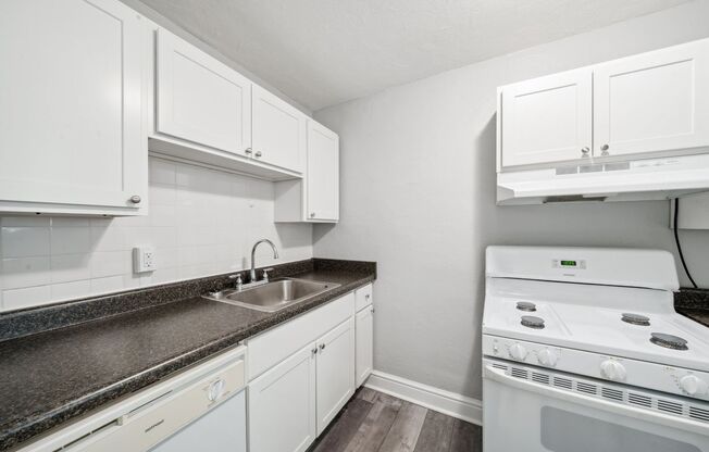 (640) Southcrest Heights Apartments