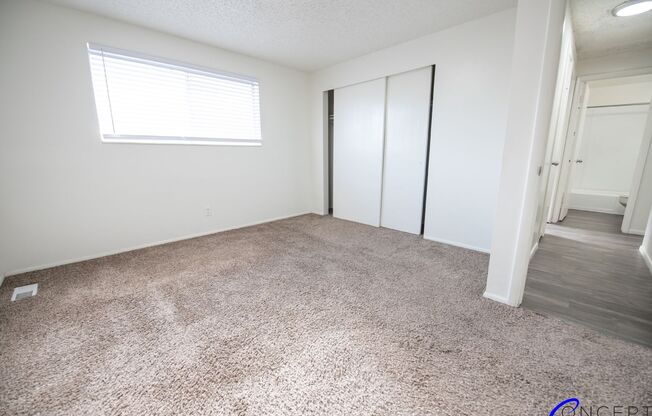 2 beds, 1 bath, 935 sqft, $1,275, Unit 47 R