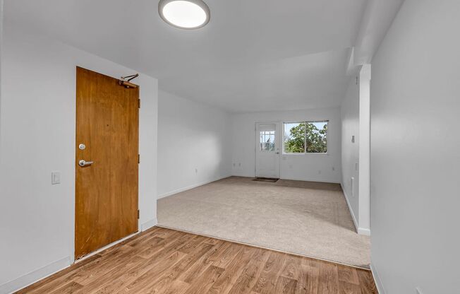 1 bed, 1 bath, 734 sqft, $1,450, Unit 821