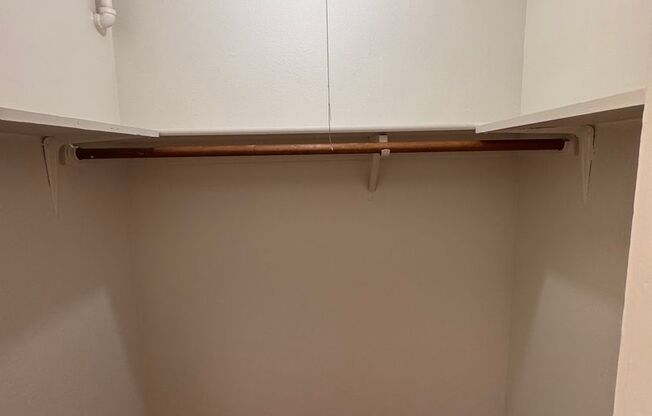 Studio, 1 bath, 400 sqft, $750, Unit 315
