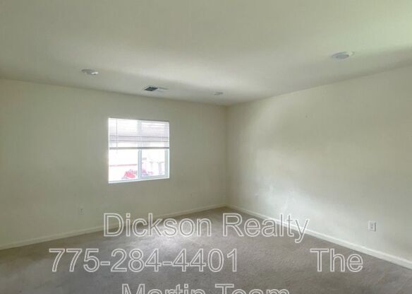 8952 WOLF RIV DR