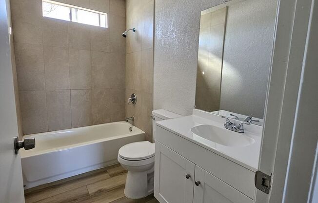 2 beds, 2 baths, 550 sqft, $1,395, Unit 206
