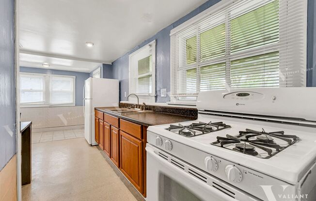 Charming 2-Bedroom, 1-Bathroom House for Rent in Doling Park Neighborhood