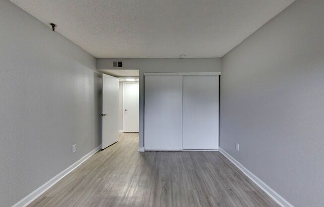 2 beds, 2 baths, 885 sqft, $2,931, Unit 22-254