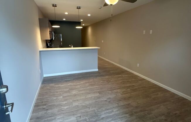 Studio, 1 bath, 500 sqft, $995, Unit 26