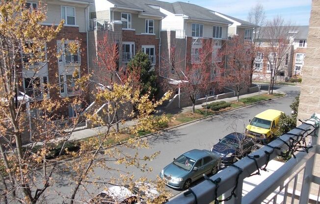 Awesome 2 Bed Condo in Desired NODA - The Renaissance