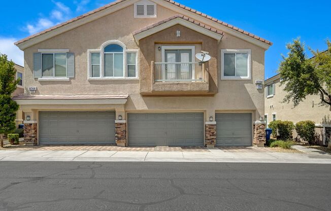 Great floorplan in a desirable location.