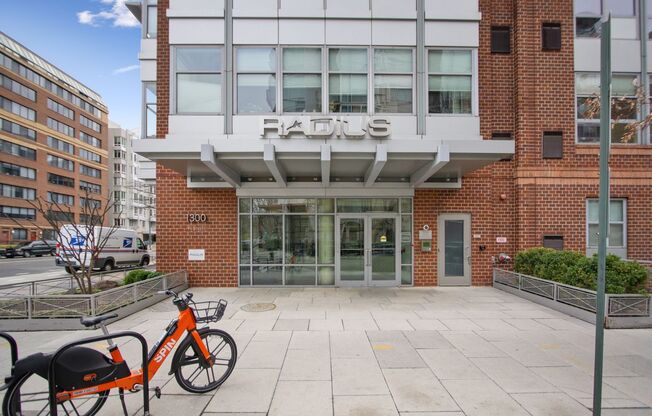 Logan Circle! //Professionally Managed & Recently Renovated // Studio // Open Floor-Plan in a Modern Building