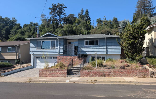 82 ELYSIAN FLDS DR