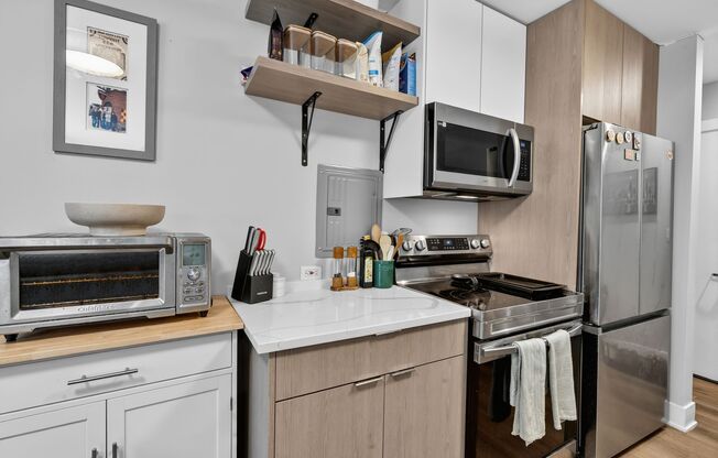 1 bed, 1 bath, 535 sqft, $2,600, Unit 1E