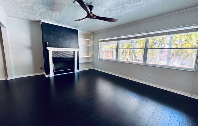 Elegant and Updated 3/2 Pool Home just minutes from Downtown Orlando