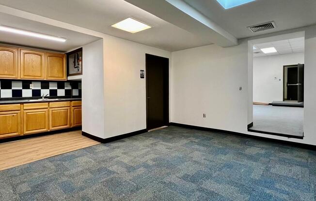 18 17 42 ST