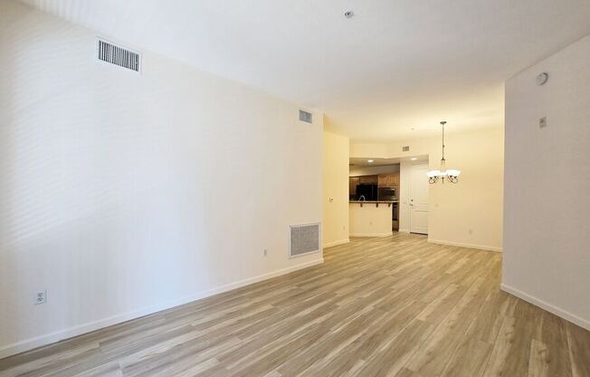 35 East AGATE Avenue