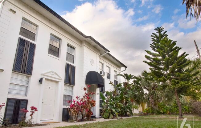 Studio, 1 bath, 350 sqft, $1,350, Unit 1102#L5