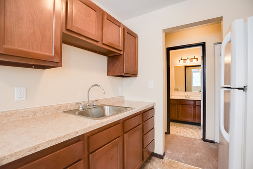 1 bed, 1 bath, 750 sqft, $930, Unit H 105