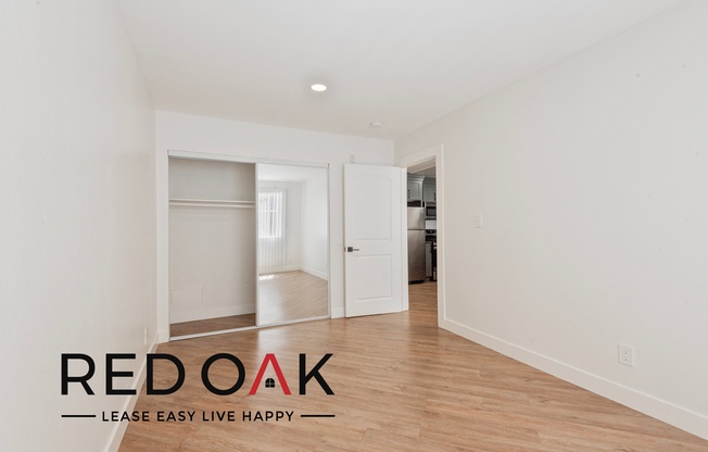 310 1/2 S KENMORE AVE