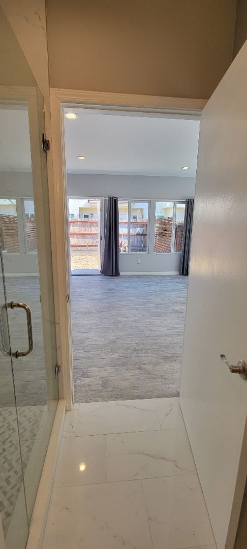 Studio, 1 bath, 540 sqft, $1,950, Unit 4214