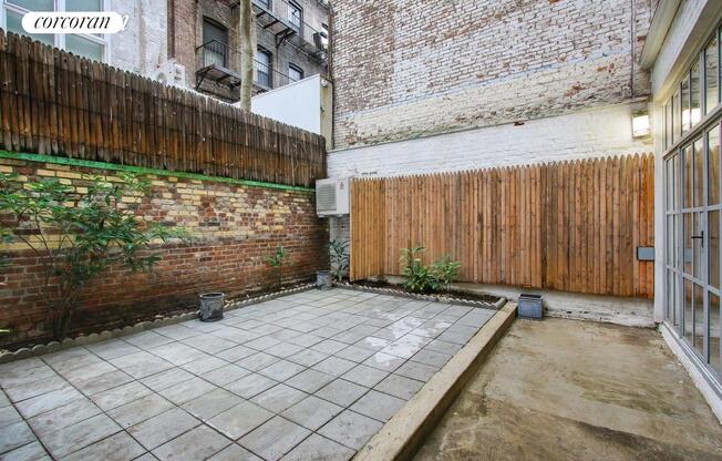 30 HORATIO ST