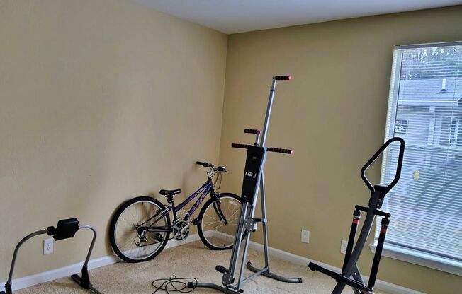 2 beds, 1 bath, 900 sqft, $1,250, Unit 05A