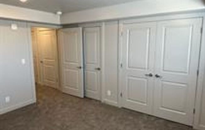 2 beds, 1 bath, $1,550, Unit A204