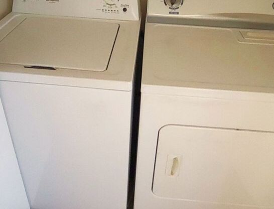 2 beds, 2 baths, $1,295, Unit # 287