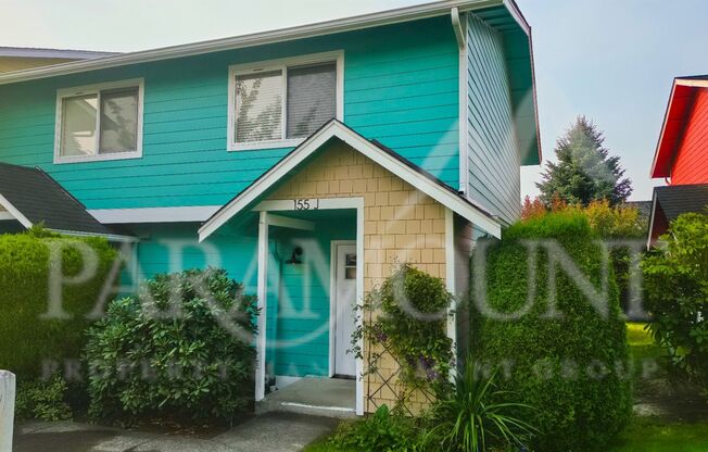 Fully Transformed End Unit in Downtown Poulsbo