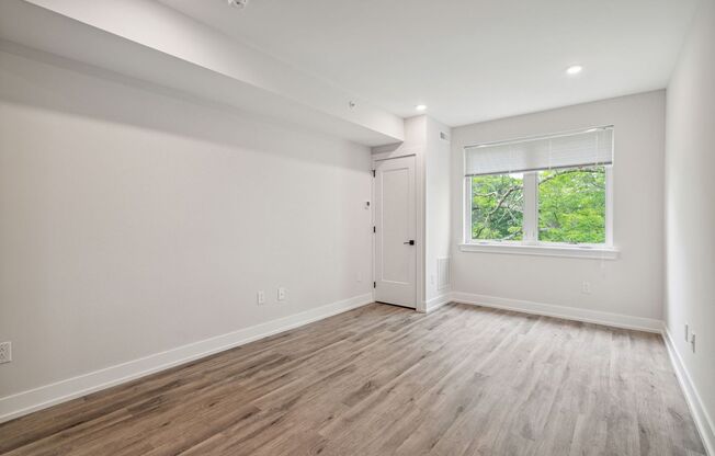 2 beds, 2 baths, 858 sqft, $1,795, Unit E04