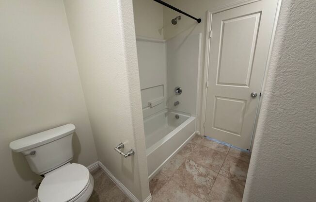 3 beds, 2.5 baths, $2,095