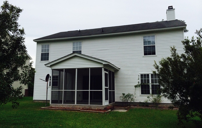 SPACIOUS HOME IN CUL-DE-SAC