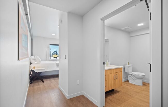 Studio, 1 bath, 320 sqft, $1,200, Unit 105