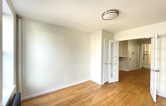 1 bed, 1 bath, $3,295, Unit 29