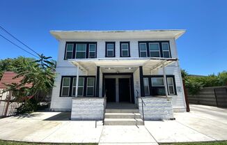 One Bed, One Bath Apartment Located Downtown