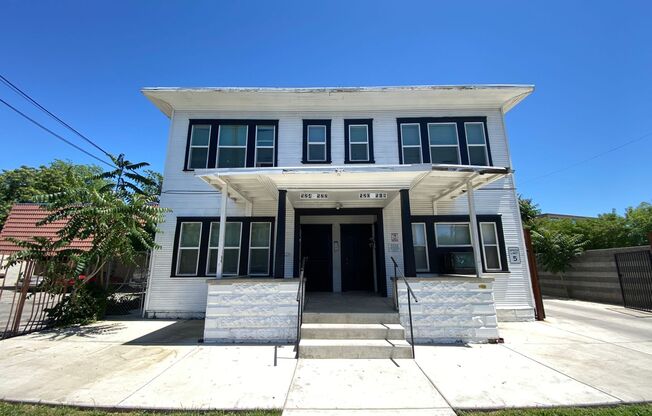 One Bed, One Bath Apartment Located Downtown