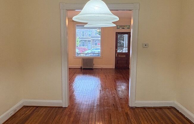 Gorgeous Hampden 2bd/2ba w/ Fin Bsmt, W/D, A/C and more! Available now