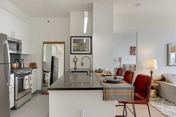 Studio, 1 bath, $5,880, Unit 11E