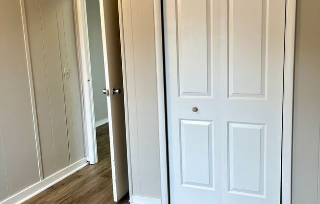 2 beds, 1 bath, 465 sqft, $1,095, Unit 212