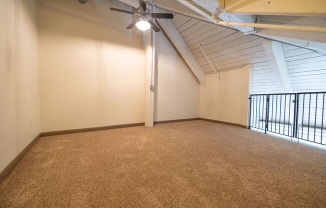 1 bed, 1 bath, 690 sqft, $1,650, Unit 338